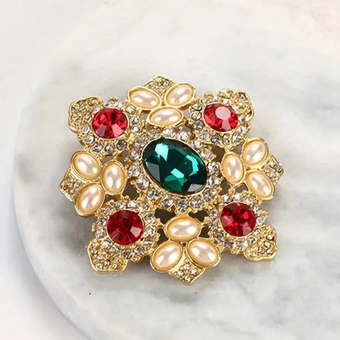 Vintage Emerald Green Imitation Gemstone Brooch Pin for Women Elegant Style
