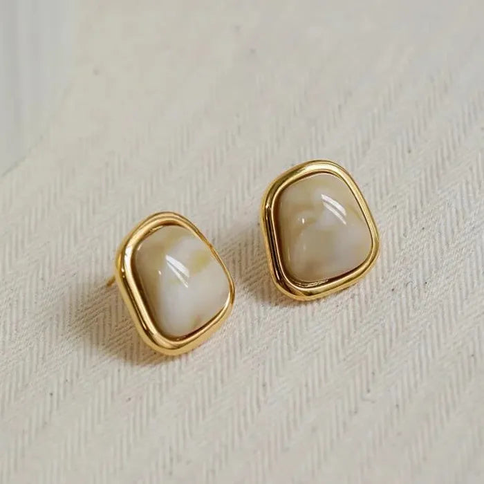 European Luxury Zinc Alloy Pearl Earrings French Retro Jewelry Gift