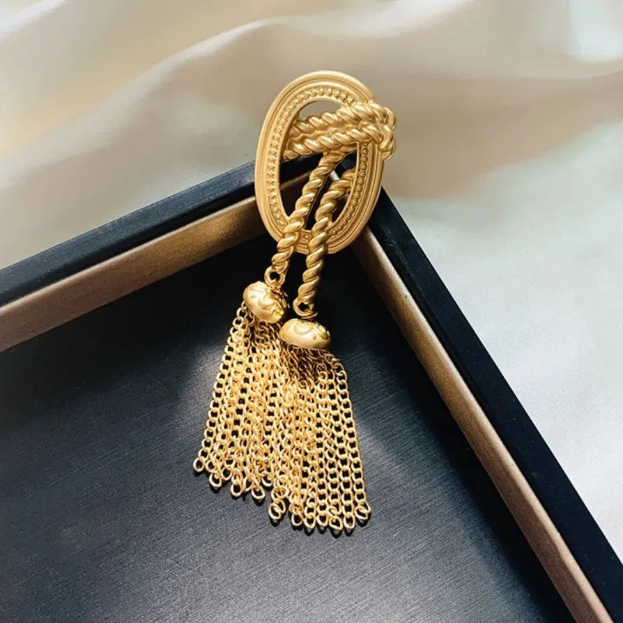 Classic Flower Tassel Brooch Pin Jewelry Gift for Men & Women
