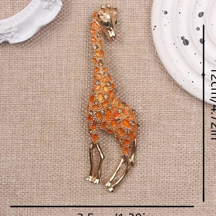 Luxury Giraffe Brooch for Men and Women Stylish Gift Accessory