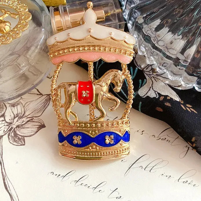 Luxury Classic Carousel Brooch Wedding Gift for Men & Women