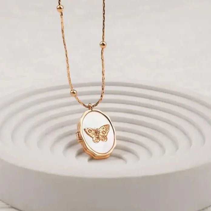 Custom Butterfly White Shell Photo Frame Locket Necklace for Women Stainless Steel Jewelry Valentine Gift