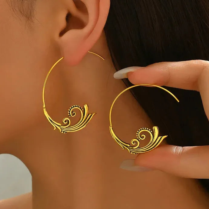 Vintage C-Shaped Women's Earrings Silver Pendant Plant Flower Leaf Zinc Alloy