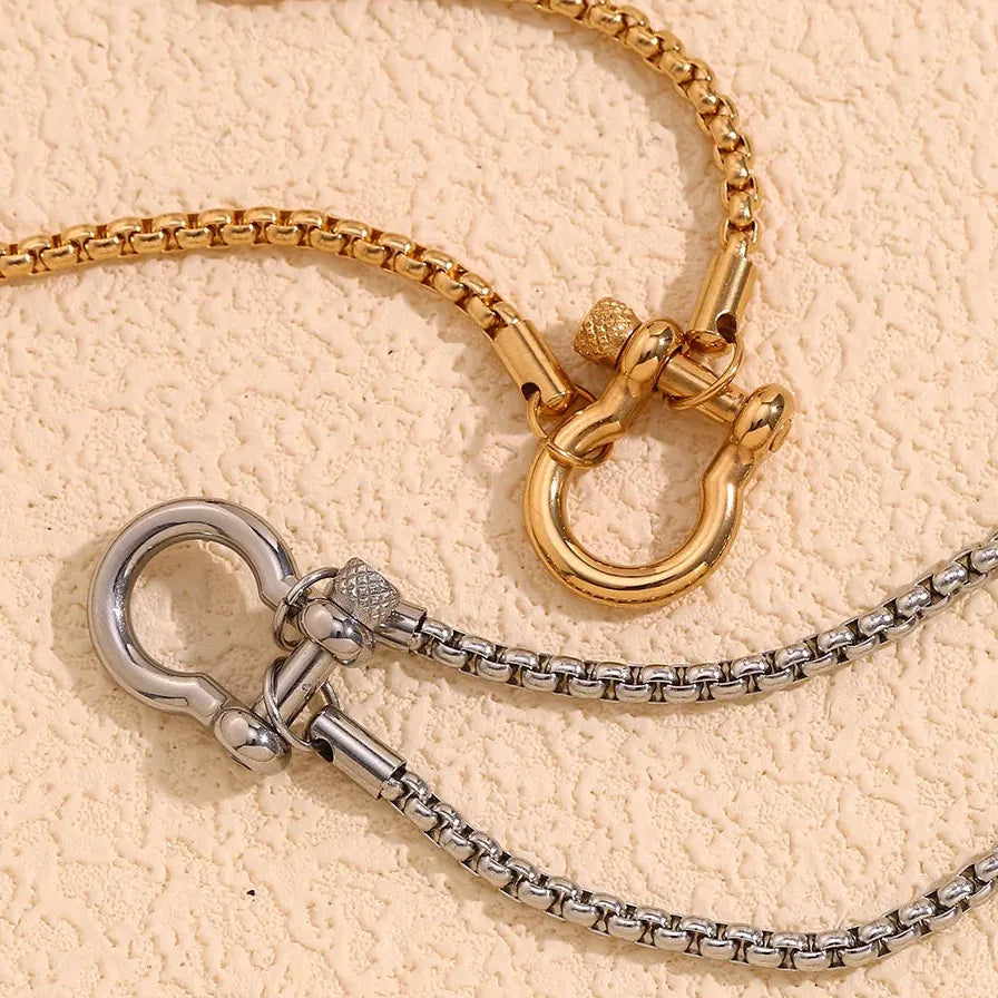 Vintage Chunky Square Metal Chain Horseshoe Necklace 316L Stainless Steel Choker Pendant