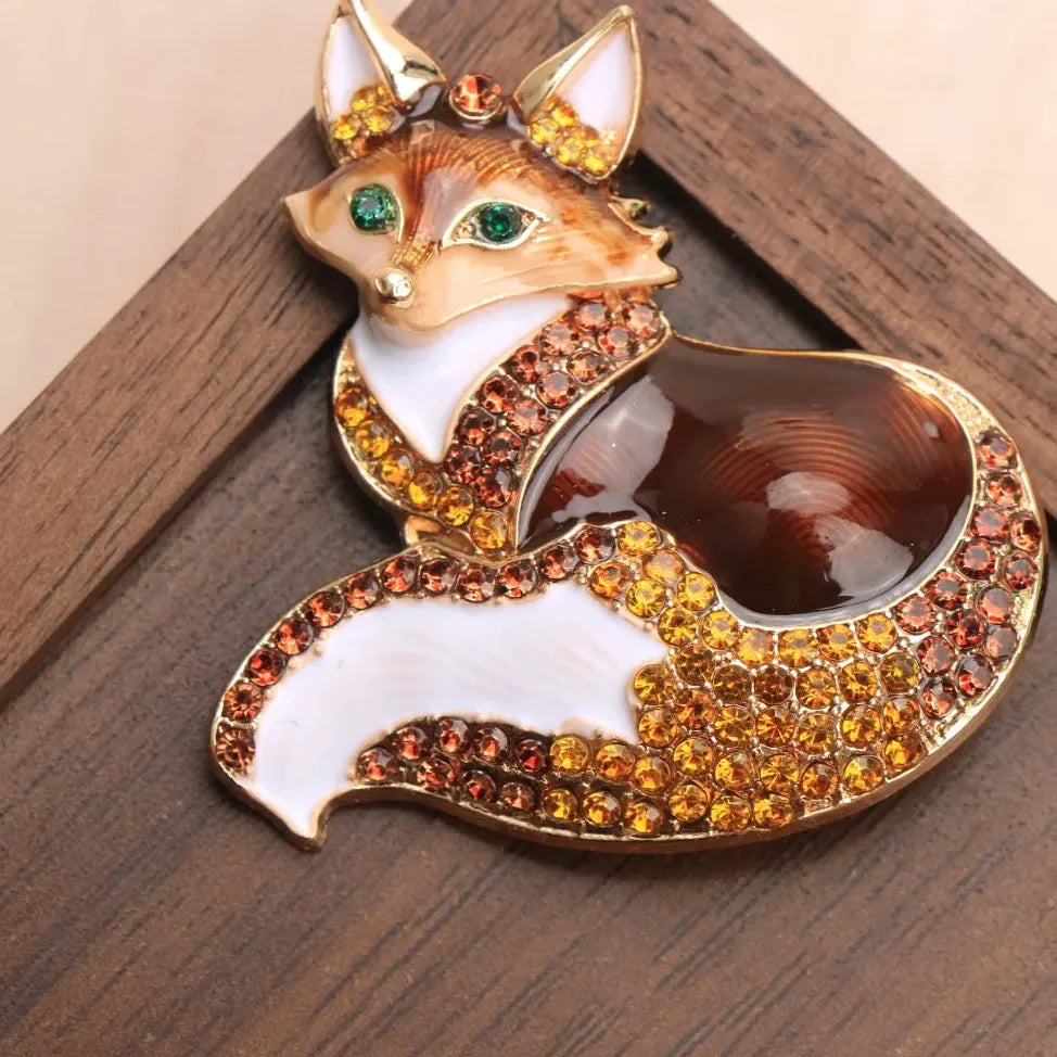 Vintage Fox Brooch Classic Jewelry for Women Elegant Style Accessory