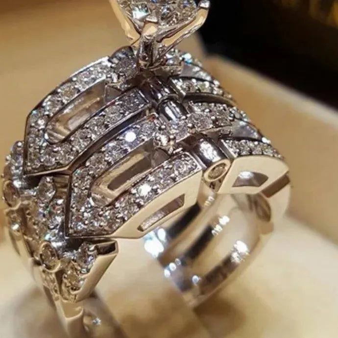 Classic Women's Engagement Ring Zinc Alloy Cubic Zirconia Crystal Proposal Jewelry Gift