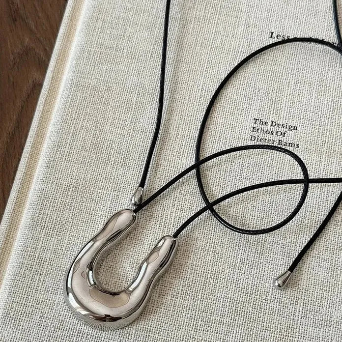 Punk Large High Polish U-Shape Horseshoe Pendant Necklace for Women