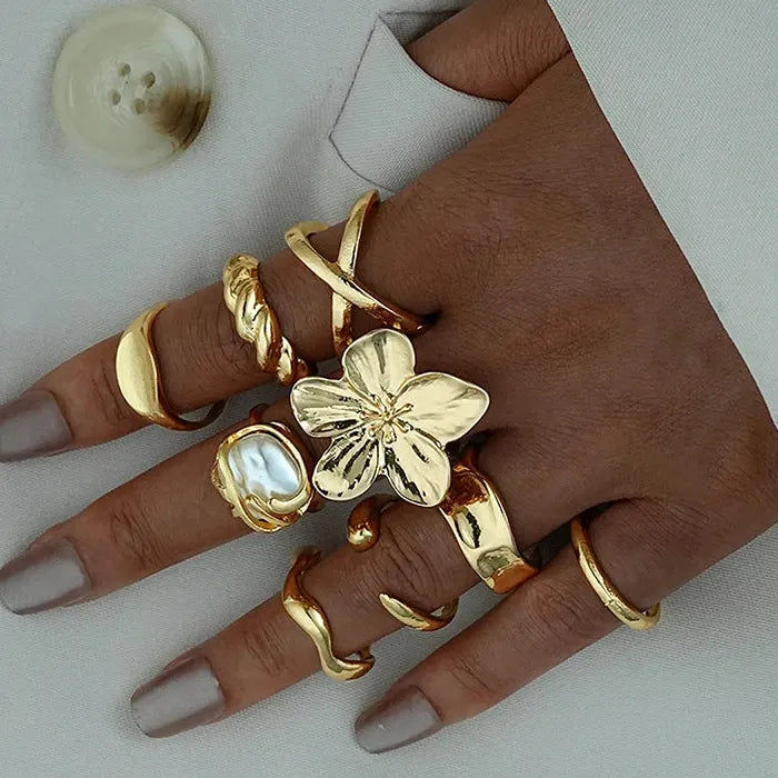 9Pcs Gold Irregular Bohemian Metal Rings for Women Holiday Jewelry Set Vintage Gothic Y2K