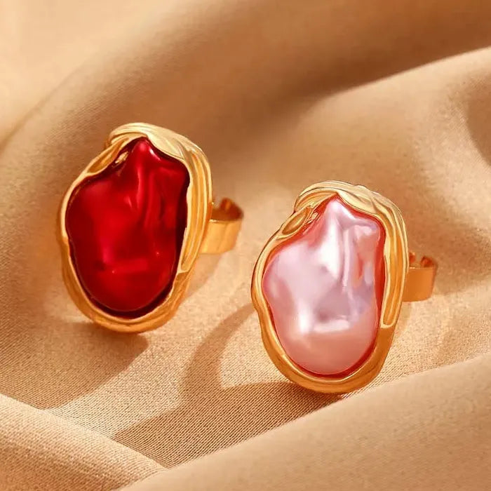Adjustable Women’s Pearl Ring Featuring Irregular Geometric Design Symbolizing Purity