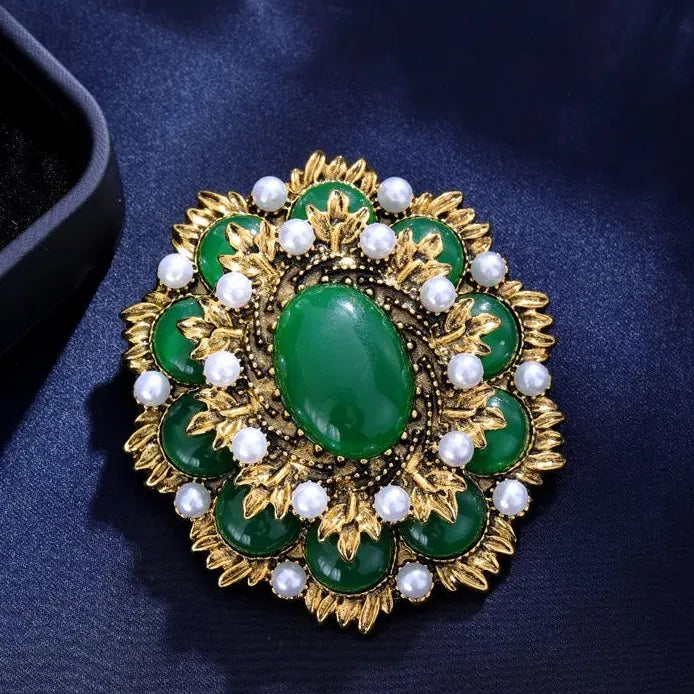 Vintage Geometric Green Whirlwind Smokey Leaf Women's Brooch Gift