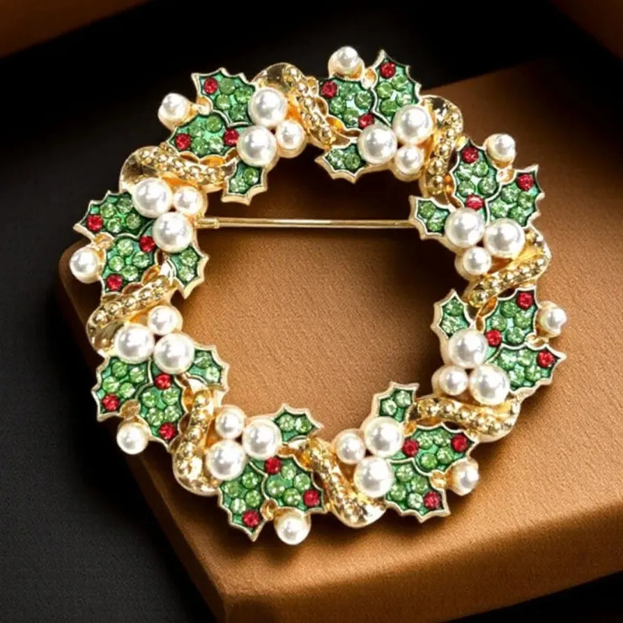 Classic Floral Wreath Brooch Elegant Wedding Gift for Men & Women