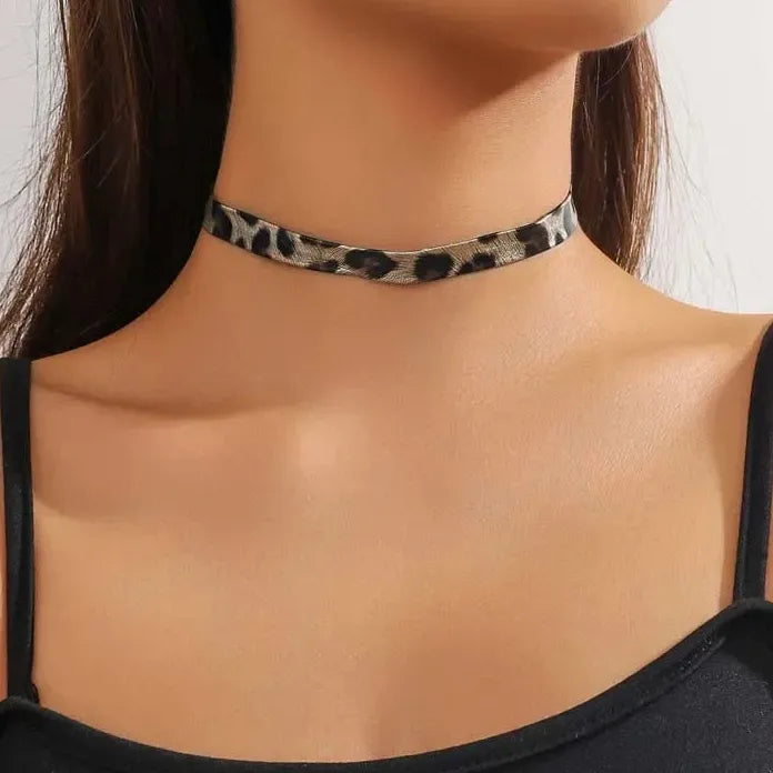 Vintage Brown Leopard Print Cotton Choker Necklace Women Fashion Jewelry Gift 2025