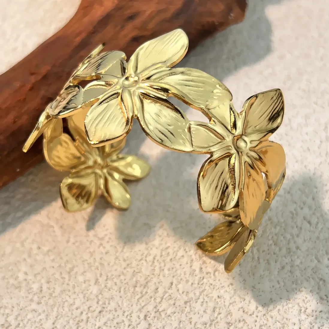 Retro Gold Stainless Steel Wide Cuff Bracelet for Women Daisy Lily Ginkgo Leaf