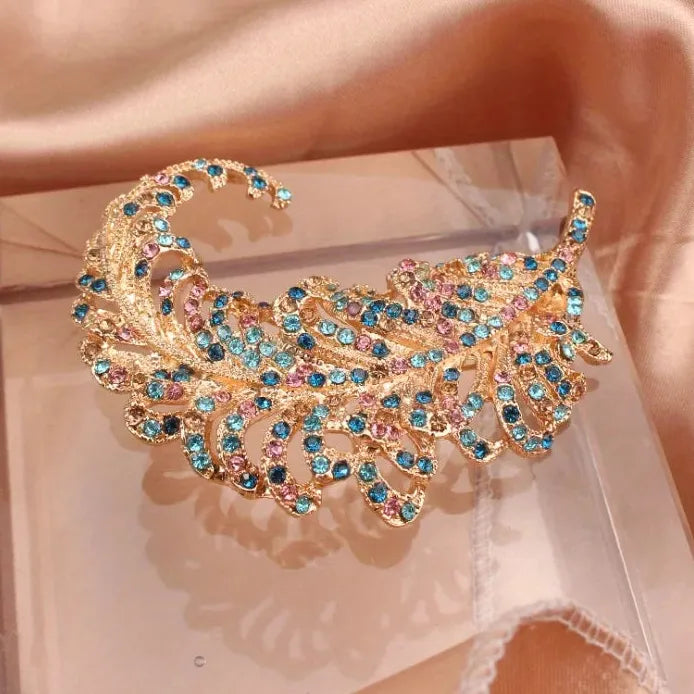 Golden Feather Ladies Geometric Brooch Elegant Party Wear Accessory