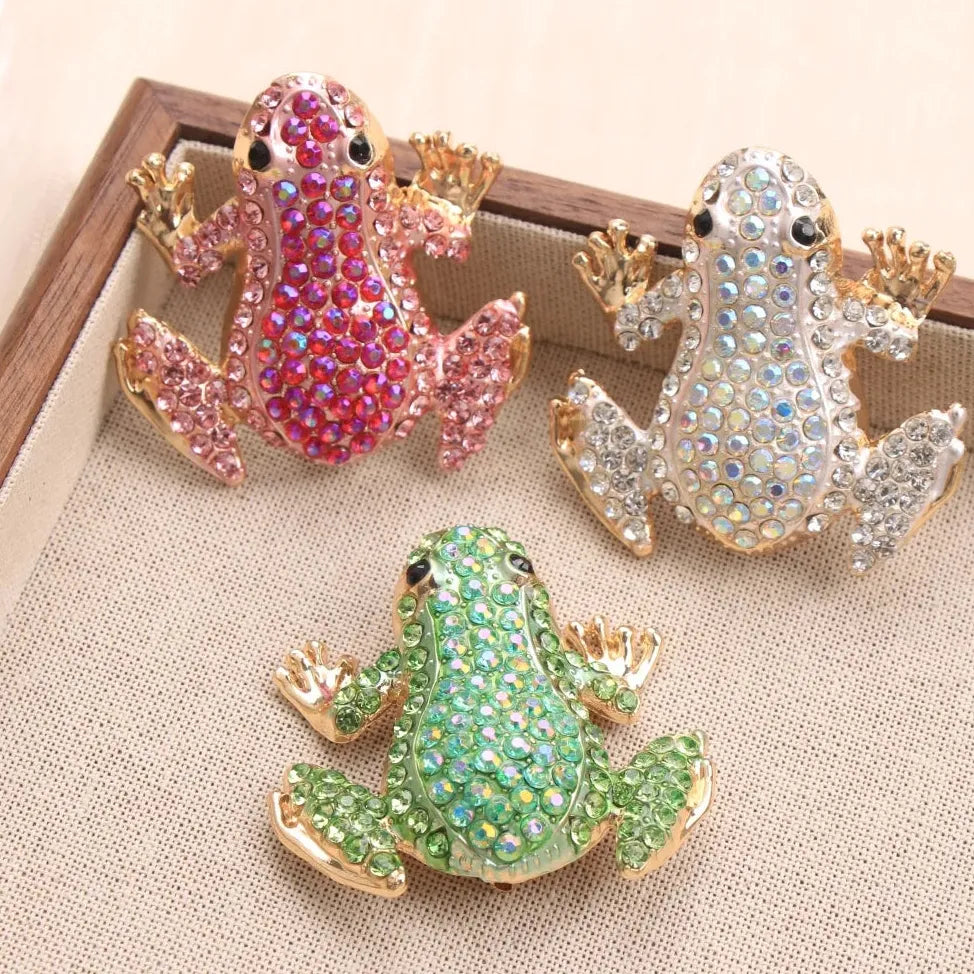 Luxury Frog Brooch Pin Classic Style Jewelry Gift for Men & Women