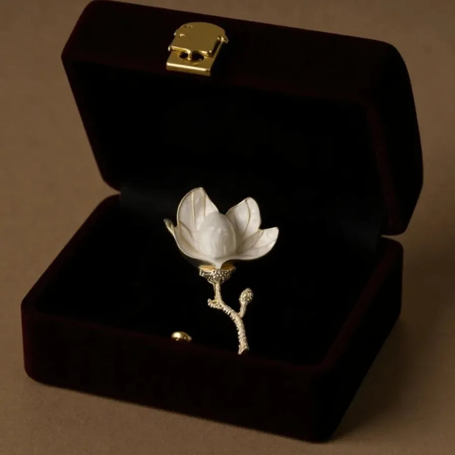 Classic Tulip Flower Brooch Wedding Gift for Men and Women