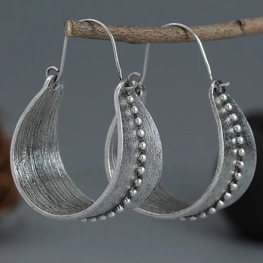Women’s Zinc Alloy Hip-Hop Punk Earrings with Exaggerated Broadband Plant Pattern