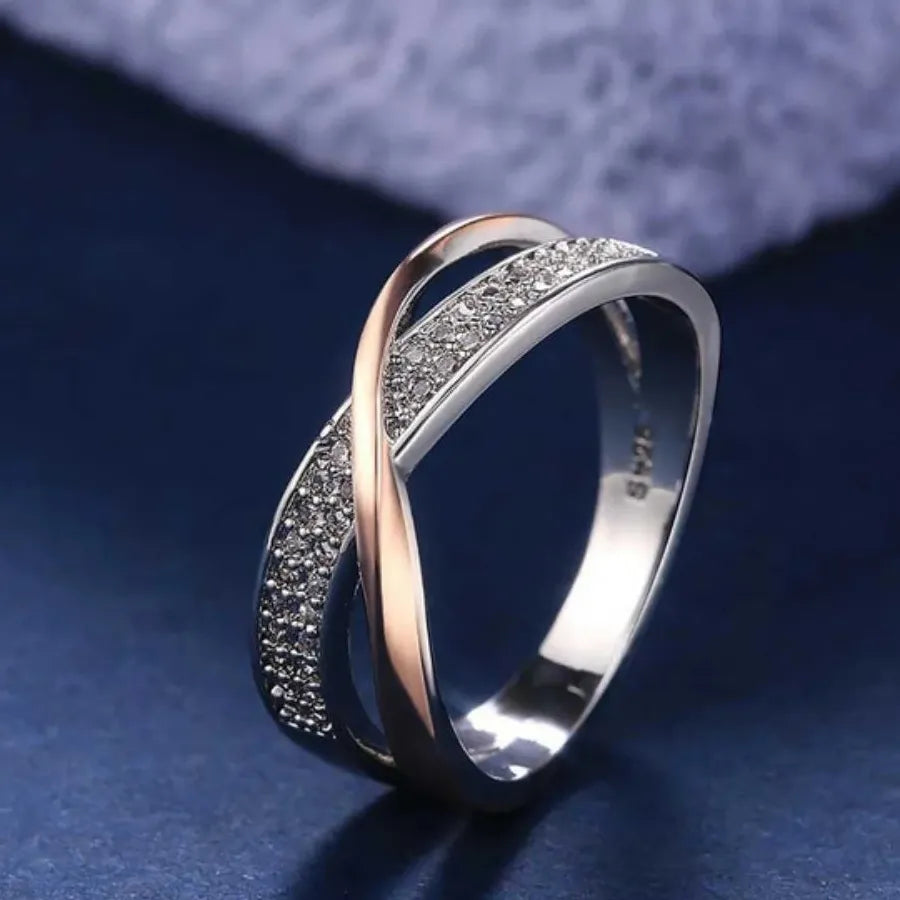Fresh Two Tone X Shape Zinc Alloy Cross Ring for Women Wedding Jewelry Trend