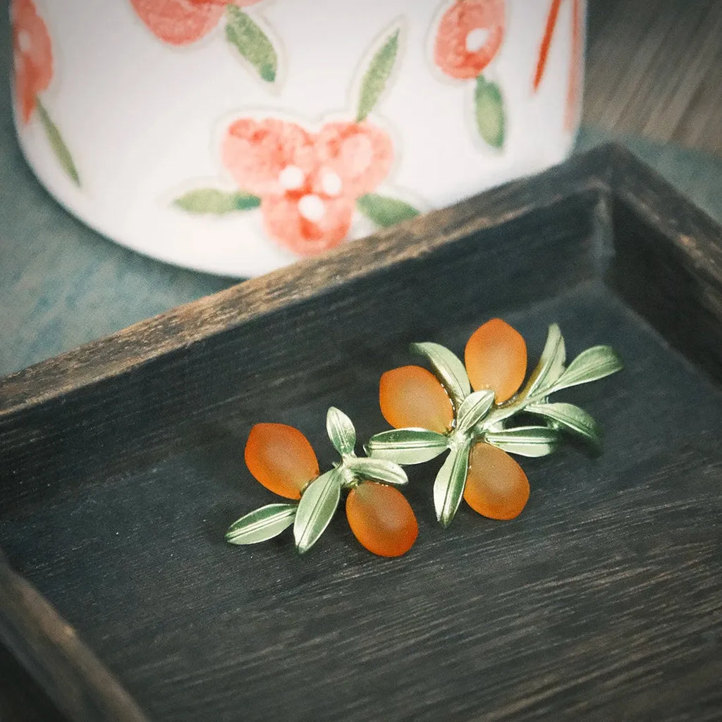 Elegant Orange Fruit Brooch Pin Jewelry Gift for Women Men Classic Style