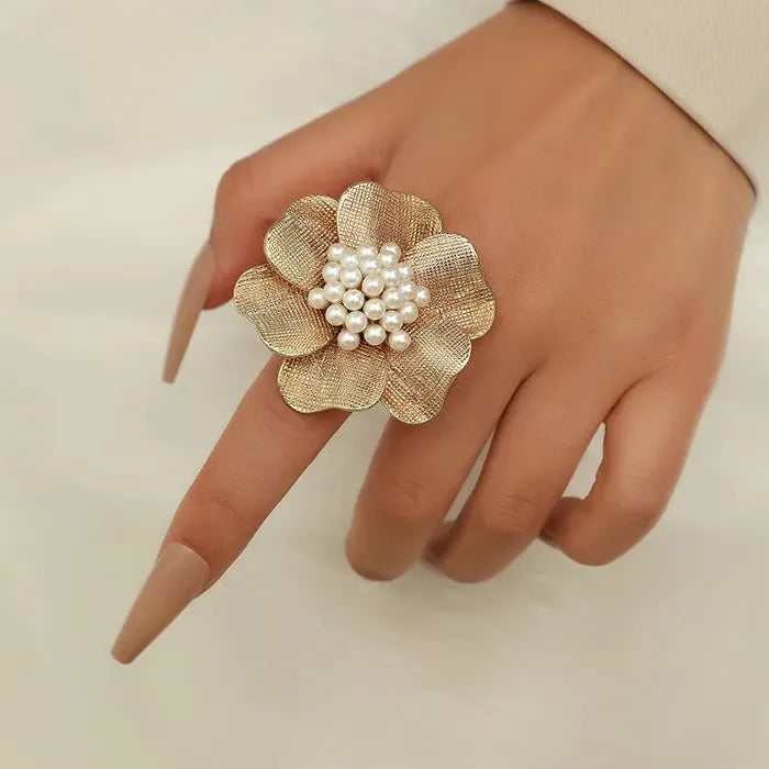 Adjustable Gold Metal Starfish Ring for Women Punk Hip Hop Jewelry Gift Accessory