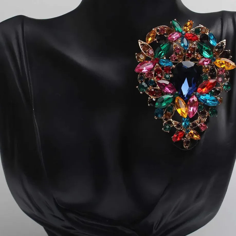 Classic Rhinestone Skeleton Flower Brooch Women’s Coat Pin Elegant Style