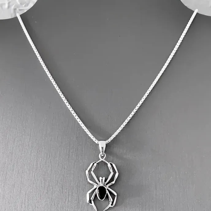 Spider Pendant Necklace for Women Girls, Acrylic Brass Geometric Y2K Silver Chain